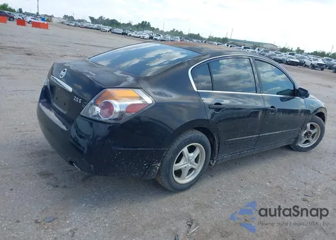 2007 Nissan Altima 2.5/2.5S из США, поврежденный, VIN 1N4AL21E27N465500